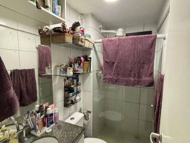 #0v41 - Apartamento para Venda em Natal - RN